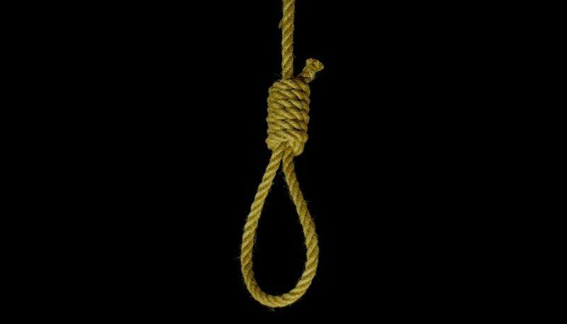 youth commited suicide by hanging