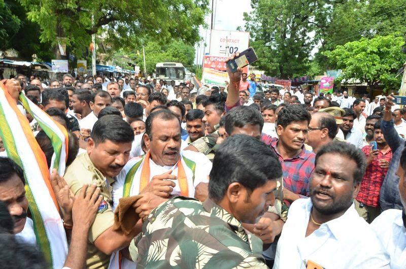 congress mp komatireddy venkatareddy arrest, tension situation at bhuvanagiri