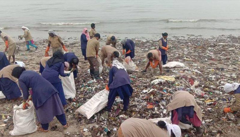 huge amount of waste dumped in kozhikode beach