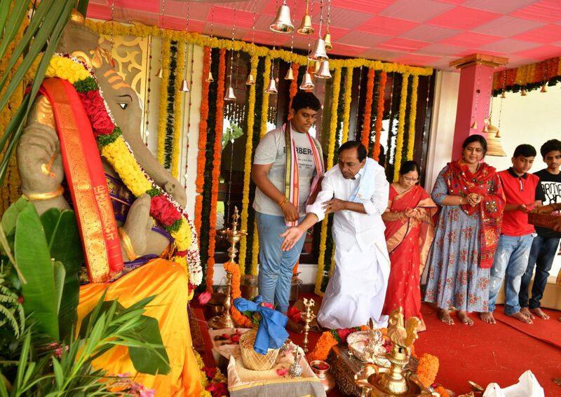 cm kcr performing ganesh puja at pragathi bhavan