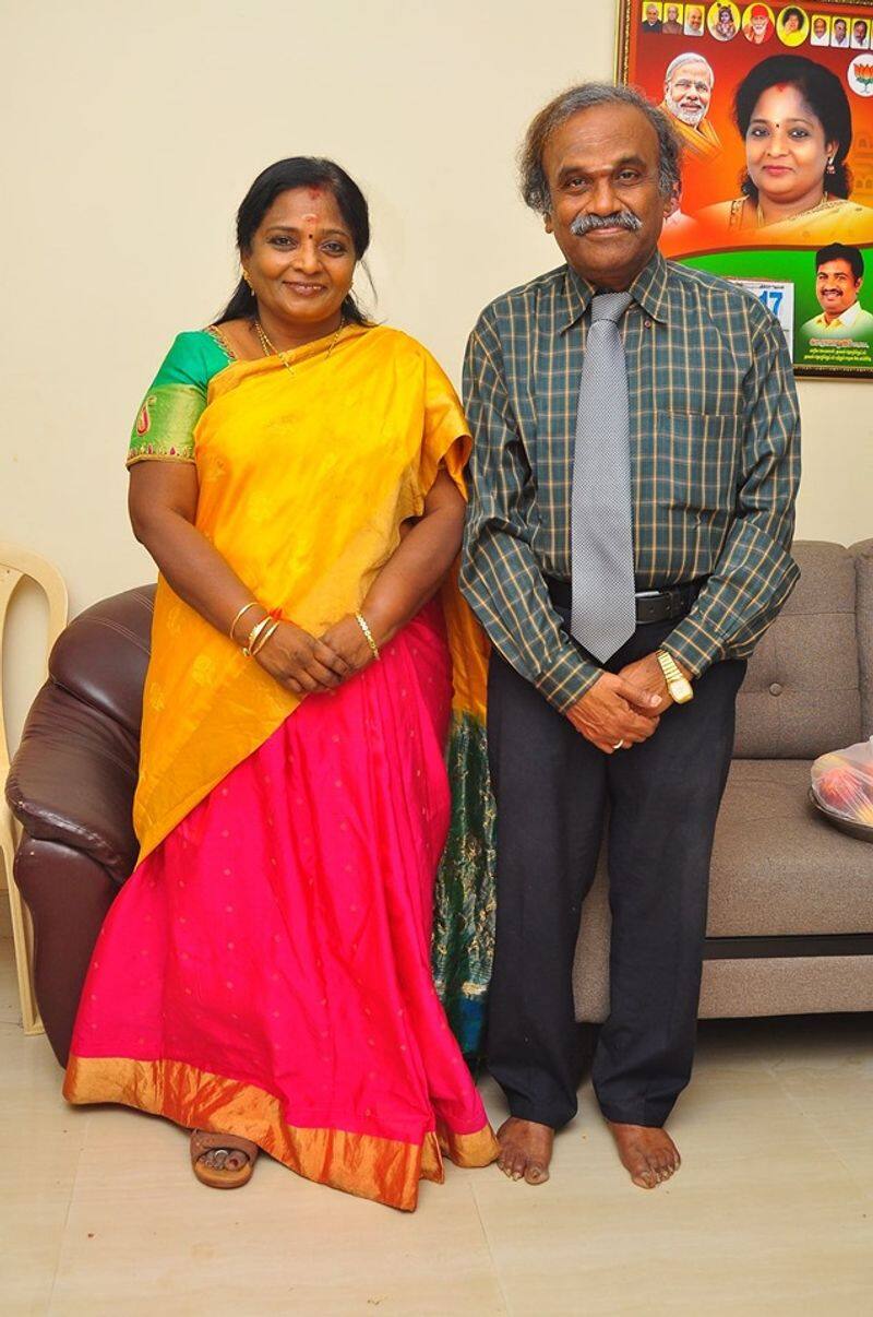 ex tamilnadu cong leader gk moopanar, was gifted a saree to tamilisai - tamilisai remember yesterday
