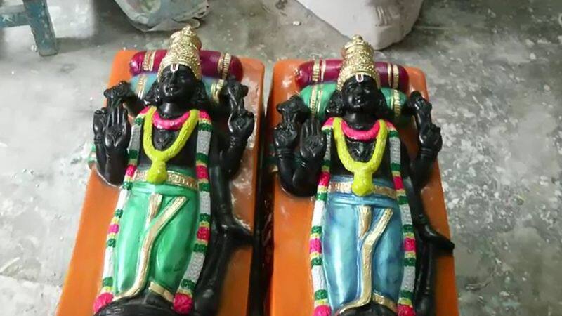 people search for athivarathar statue for keeping in kolu