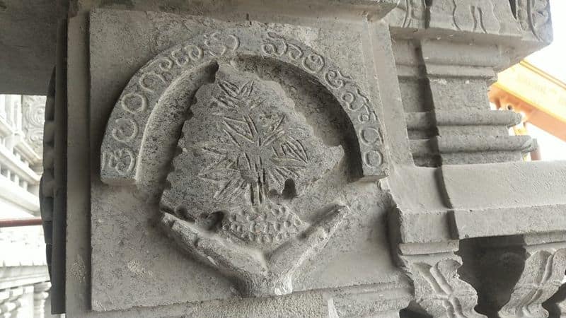 kcr carvings in yadadri temple