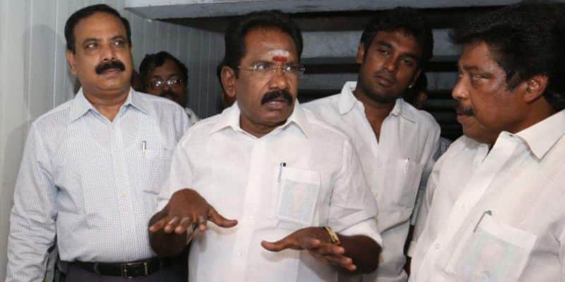 Case against former minister Cellur Raju .. Next OPS ..? Screaming AIADMK.