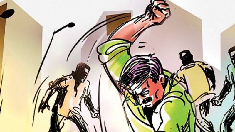 police assaulted bu rowdies in chennai