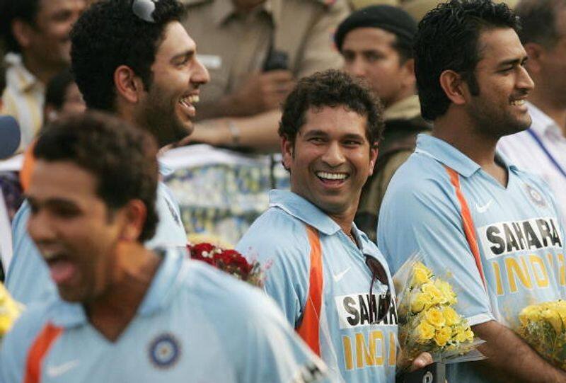 dhoni psychological attack to ricky ponting lead australian team in 2008