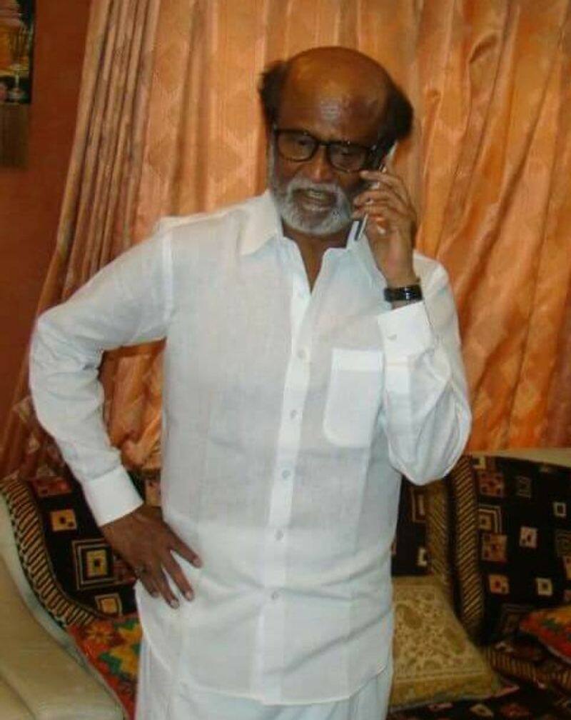 actor rajinikanth ignoring medias questions particularly when will stort party