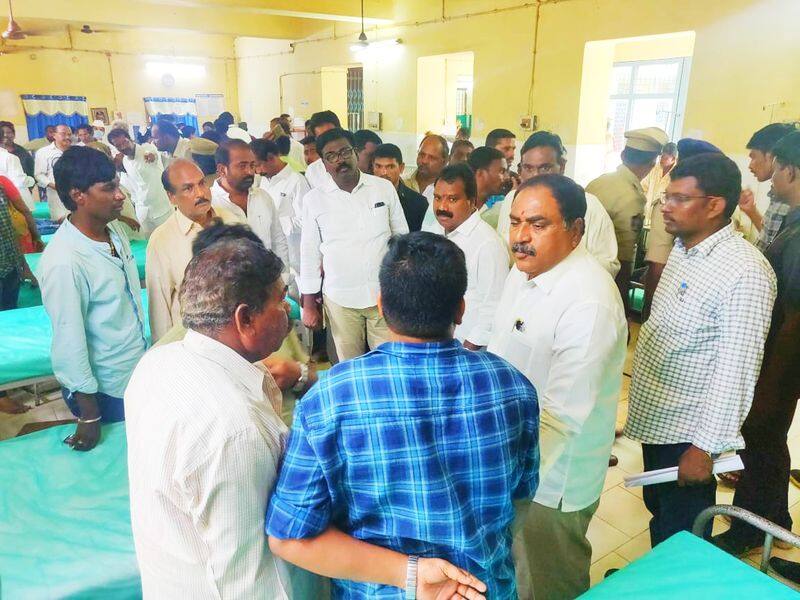 telangana minister errabelli dayakar rao visited rajamahendravaram govt hospital