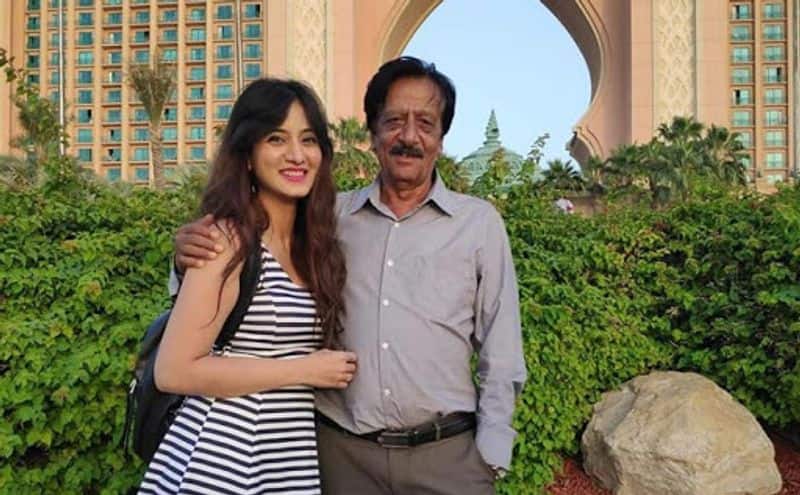 Actress Harshika breaks down cherishing memories about her late father in reality show  vcs