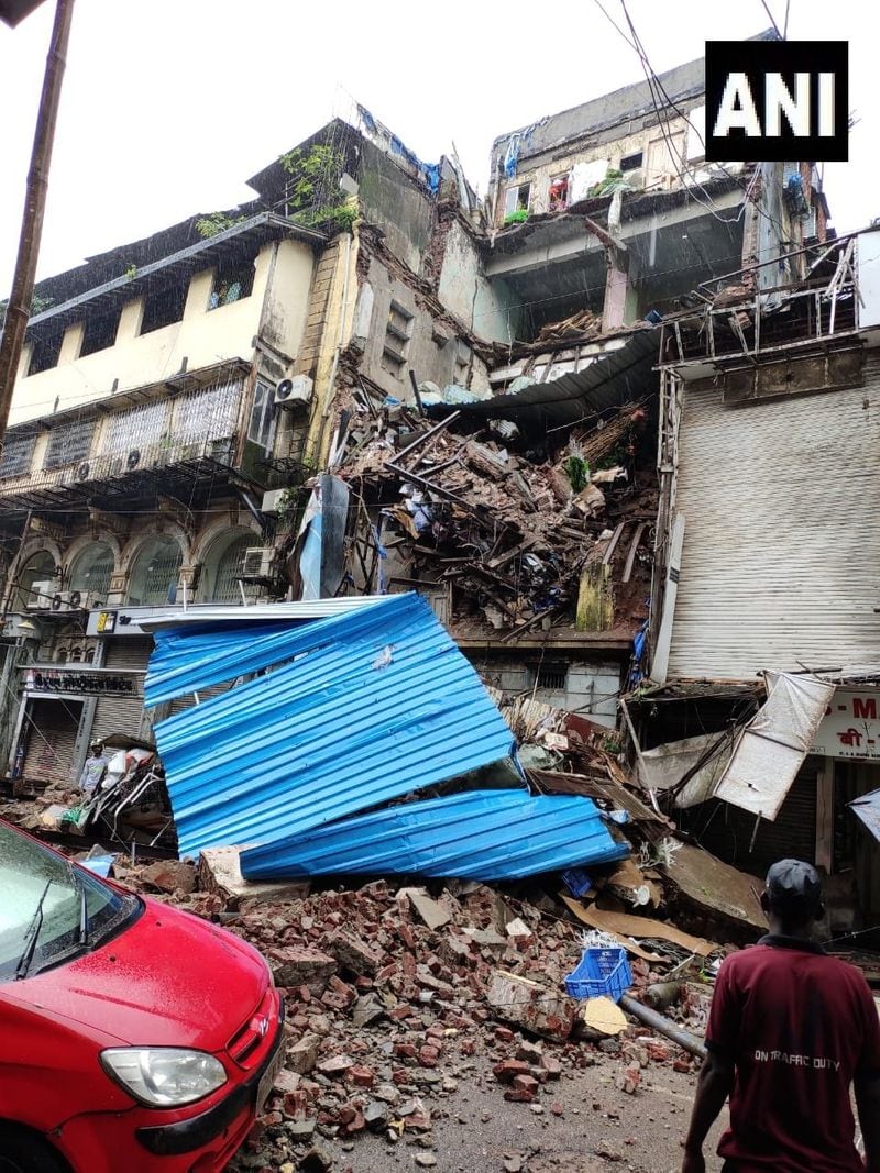 Mumbai Portion of a building in Crawford market collapses rescue operations underway