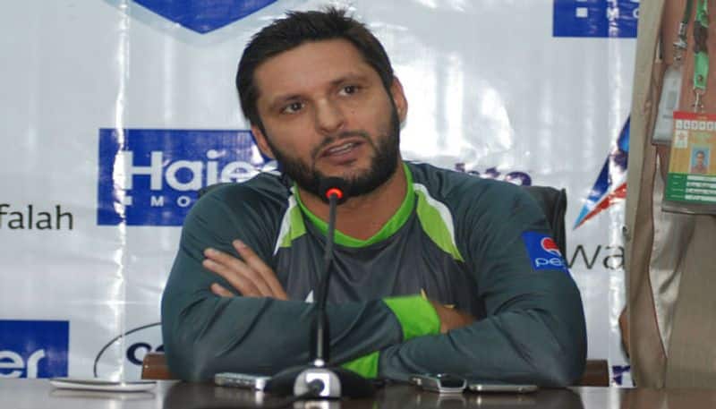 shahid afridi picks all time best team from his playing days