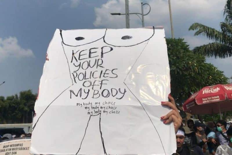 sex before marriage bill Indonesia protest