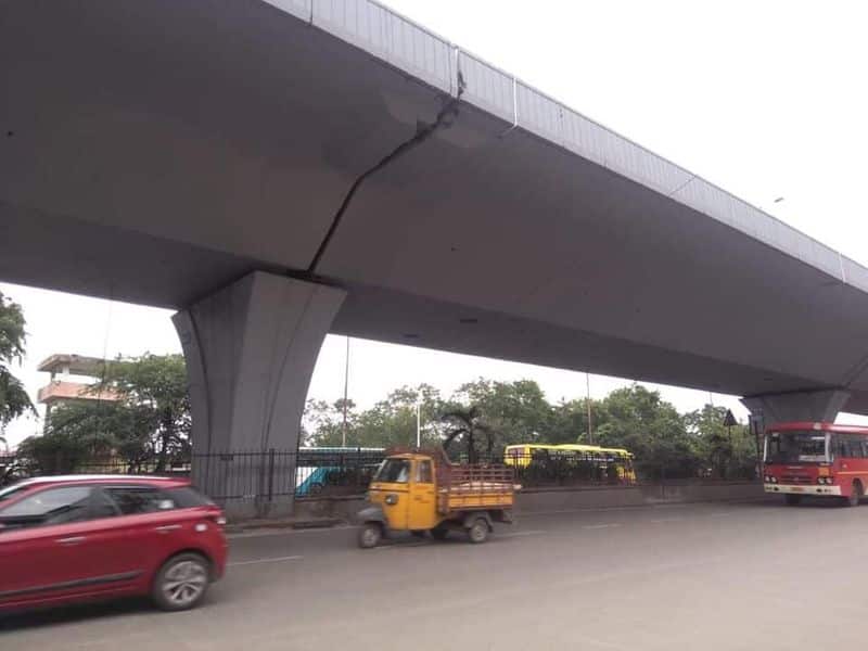 cracks on pvnr expressway pillars spark safety scare: kona venkat tweet to minister ktr over this issue