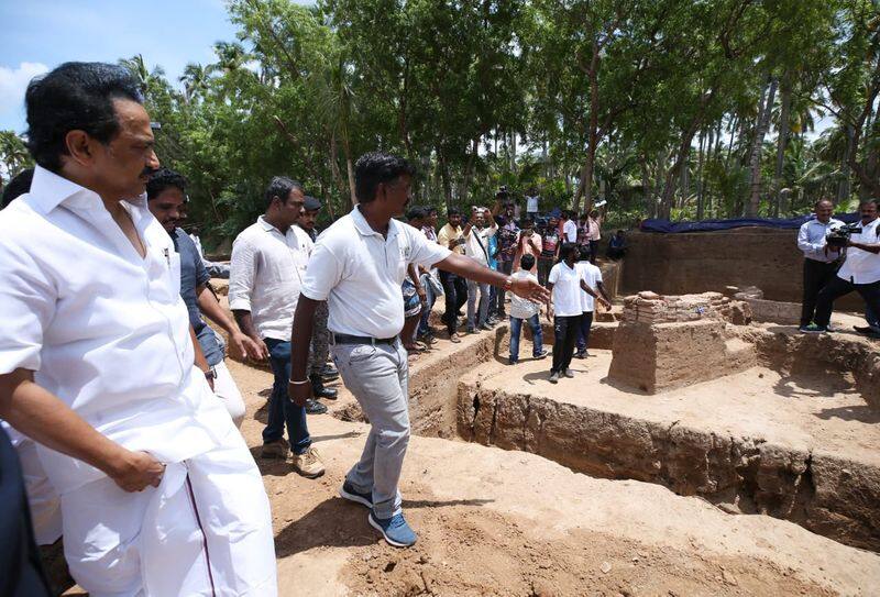 My feet on the ground stop ... Mind flying ... MK Stalin in feeling ..!