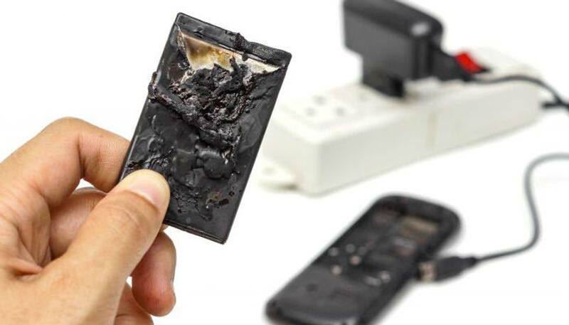 girl died after her smart phone exploded