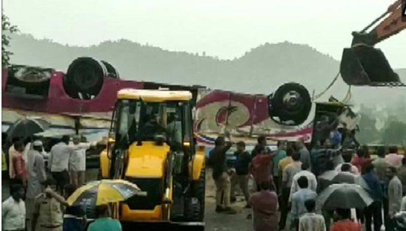 Gujarath accident 21 death