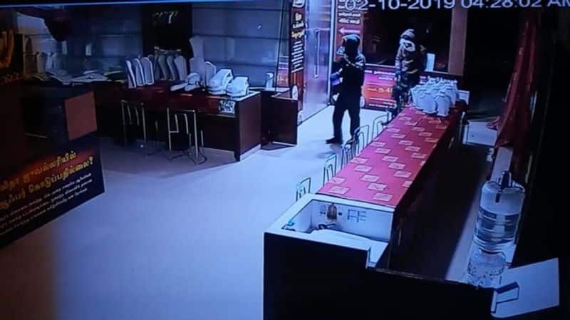 Sudden turn in Lalitha Jewellers robbery