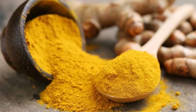 Drink This GingerTurmeric Smoothie For Stronger Immunity And Weight Loss