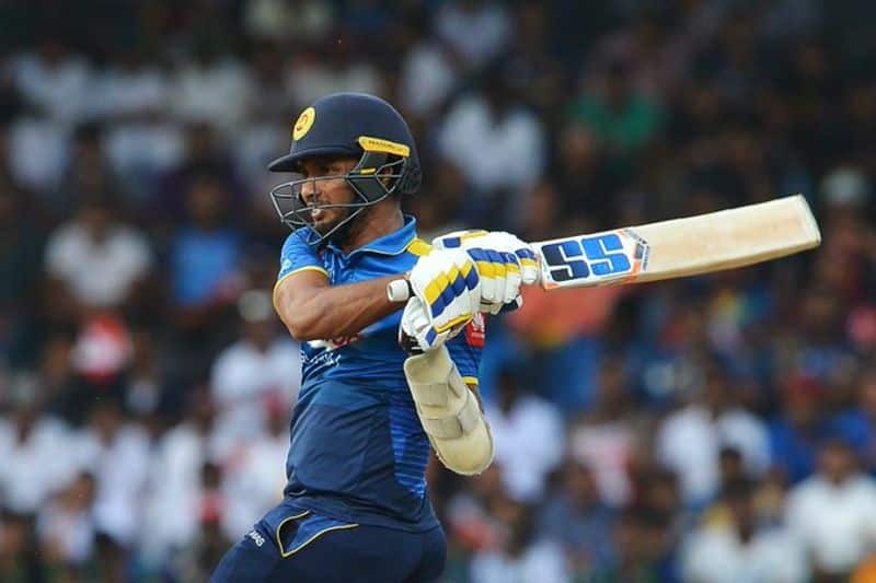 sri lanka all out for just 166 runs in last odi against england
