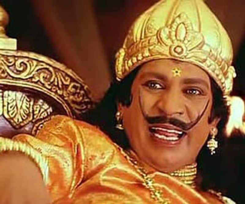 actor kamal gives chance to vadivelu to act in his film