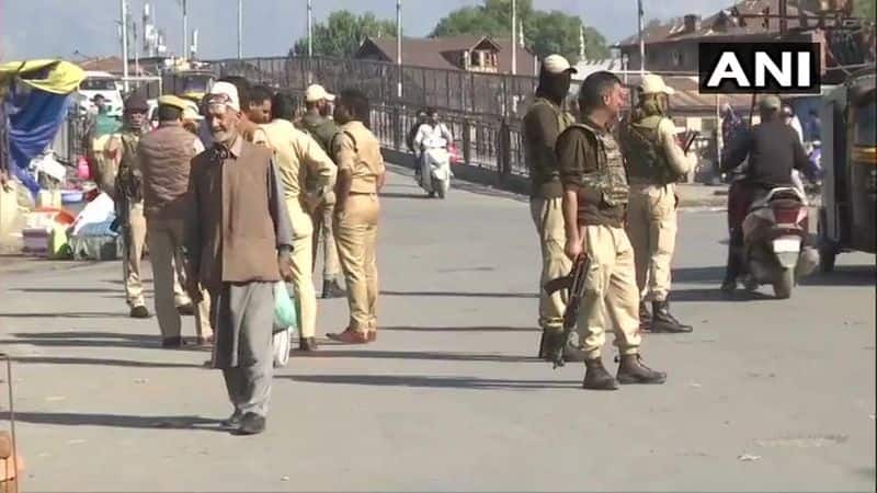 Jammu and Kashmir 5 civilians injured in Srinagar grenade attack