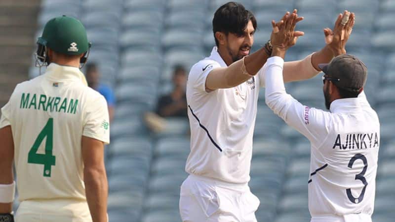 south africa lost 2 wickets earlier in second innings