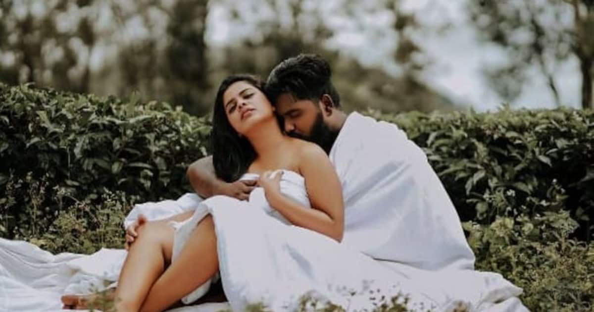 వడడగ షట ల ఘట రమనస వధవరలప టరలగ Kerala Couple Trolled For Intimate post
