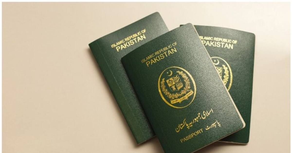 Saudi Arabia Recovers 12000 Fake Pak Passports From Afghan Citizens