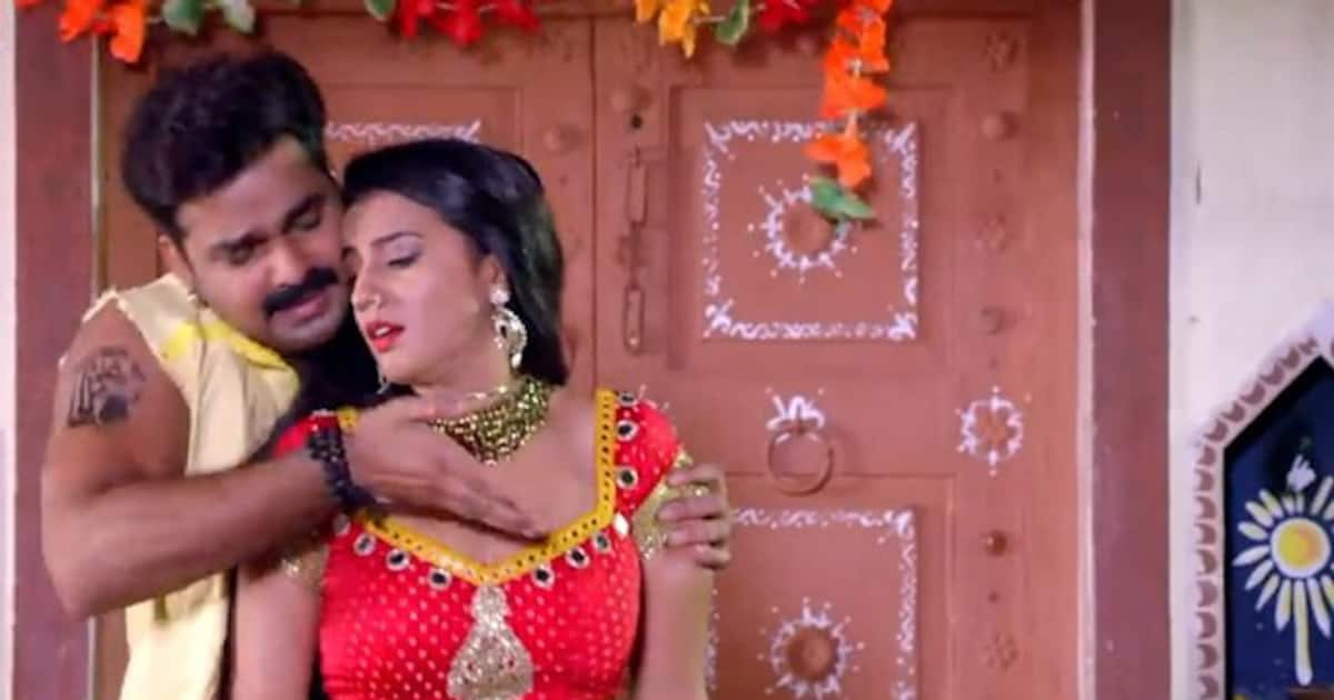 Akshara Singh Sexy Video Bhojpuri Actress Pawan Singh S Bold Dance