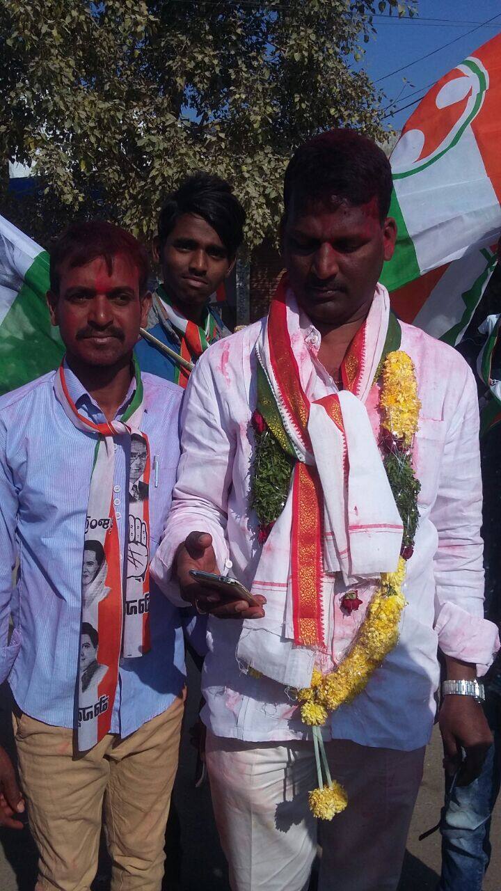 TRS MLA Muthireddy candidate defeated in mptc election in his constituency