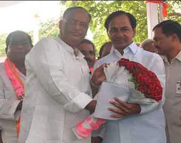 Defected Nalgonda MP gutha is a confused leader now