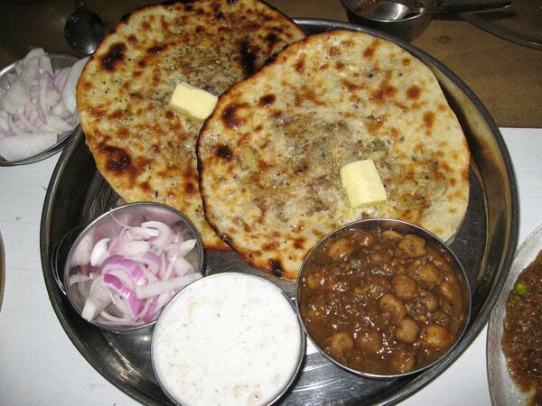 Story Of 12 Dhabas in India For Travelers