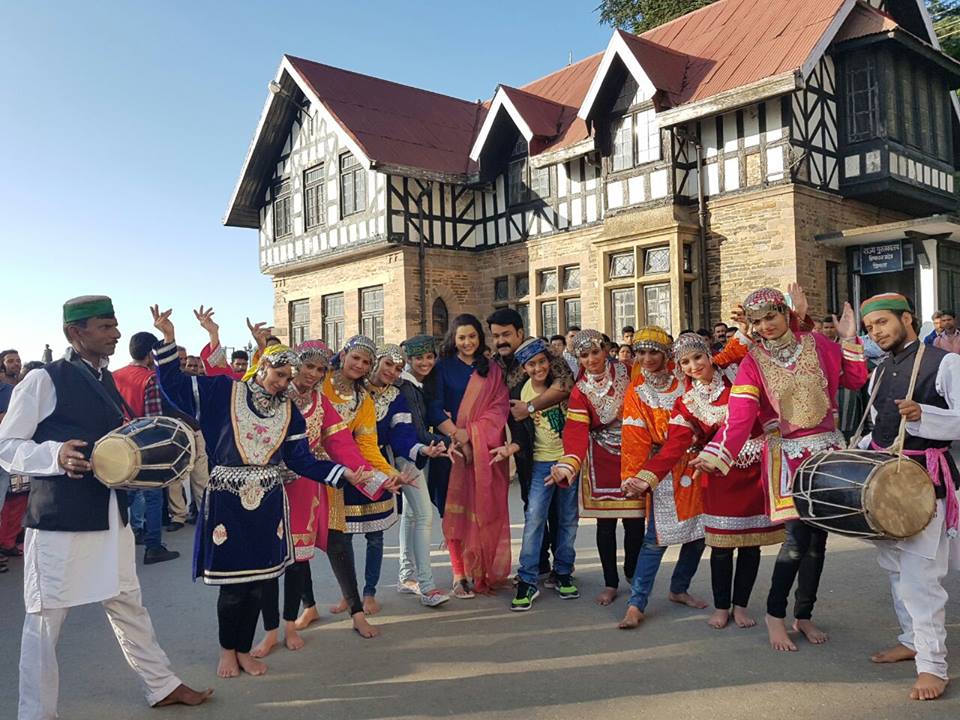 Mohanlal enjoying his Pulimurugans success at Shimla