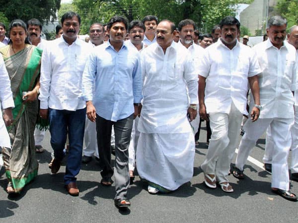 Jagan to launch new style of campaign during padayatra