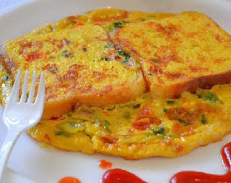 did you taste famous kachiguda bread omlet