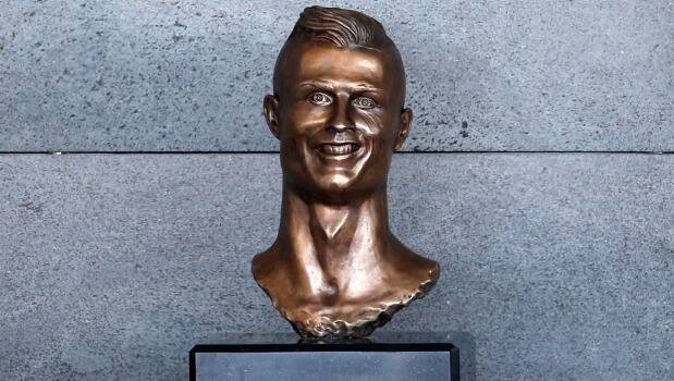 Cristiano Ronaldo gets a statue that looks nothing like him