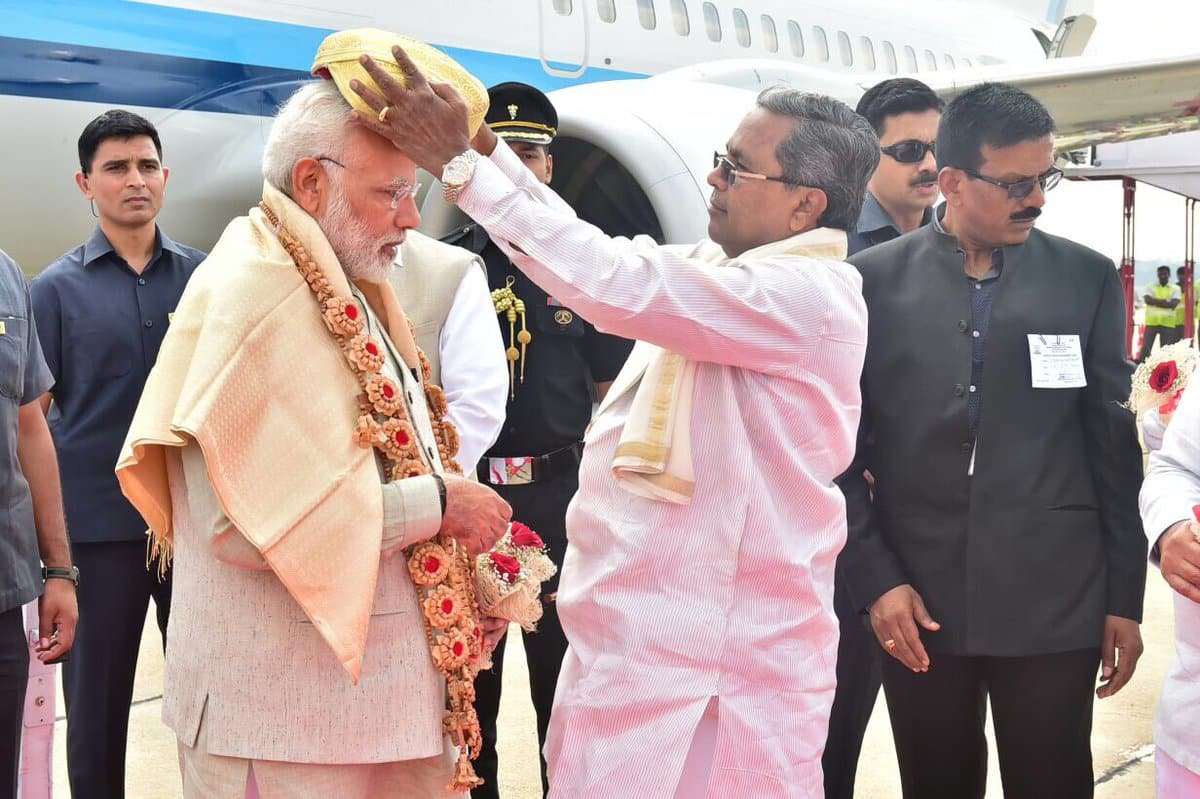 You will not believe how Karnataka CM Siddaramaiah treated PM Modi in the airport