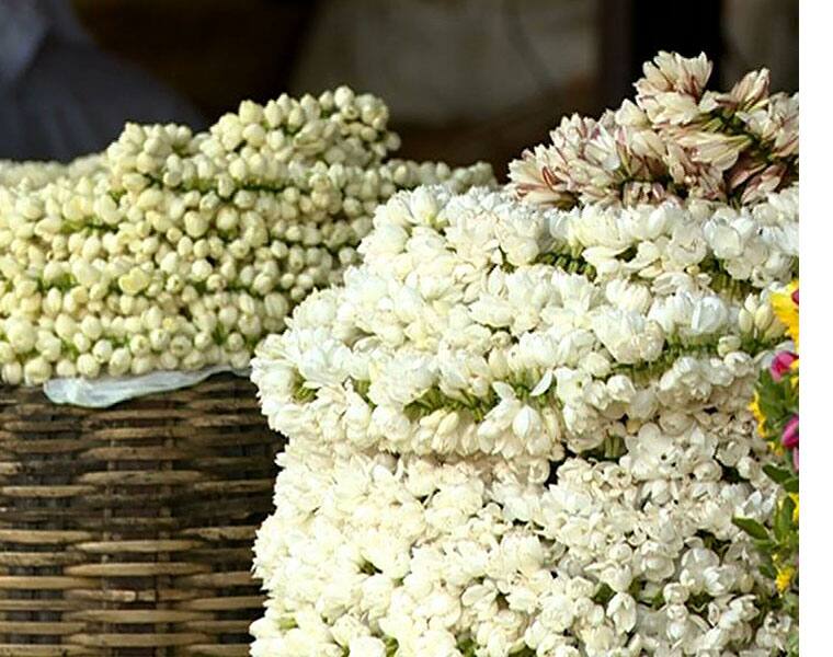 flowers rate increased upto 1000rs