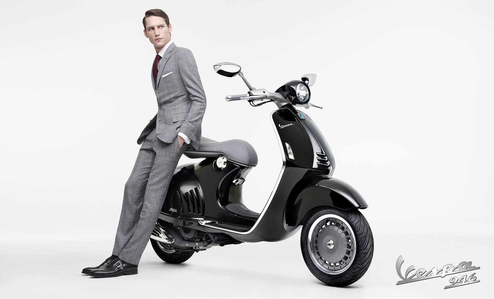 Vespa to Launch 946 Emporio Armani on October 25