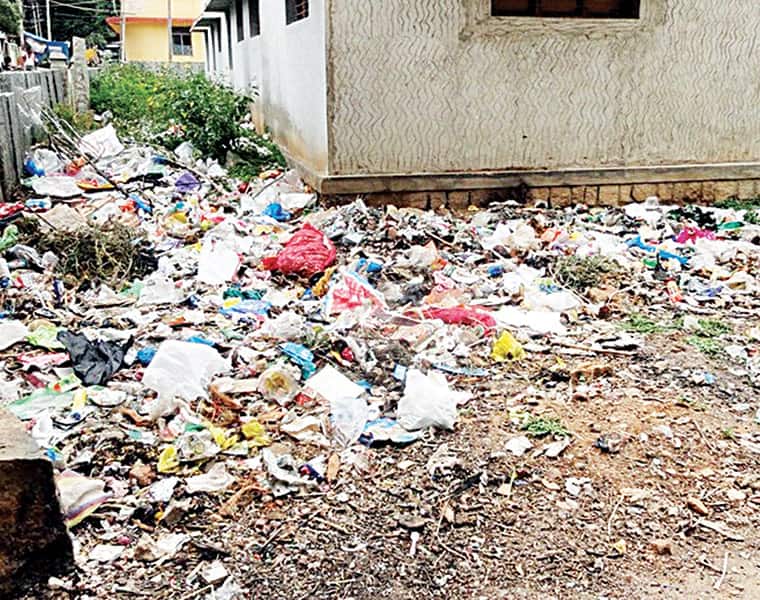 1000 rs fine for throwing garbages in street