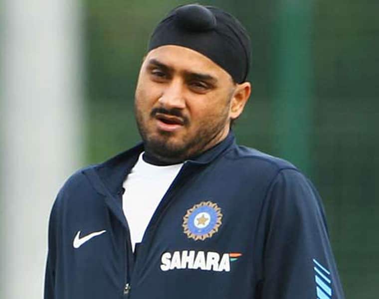 harbhajan singh might have slapped sreesanth months earlierif he missed catch