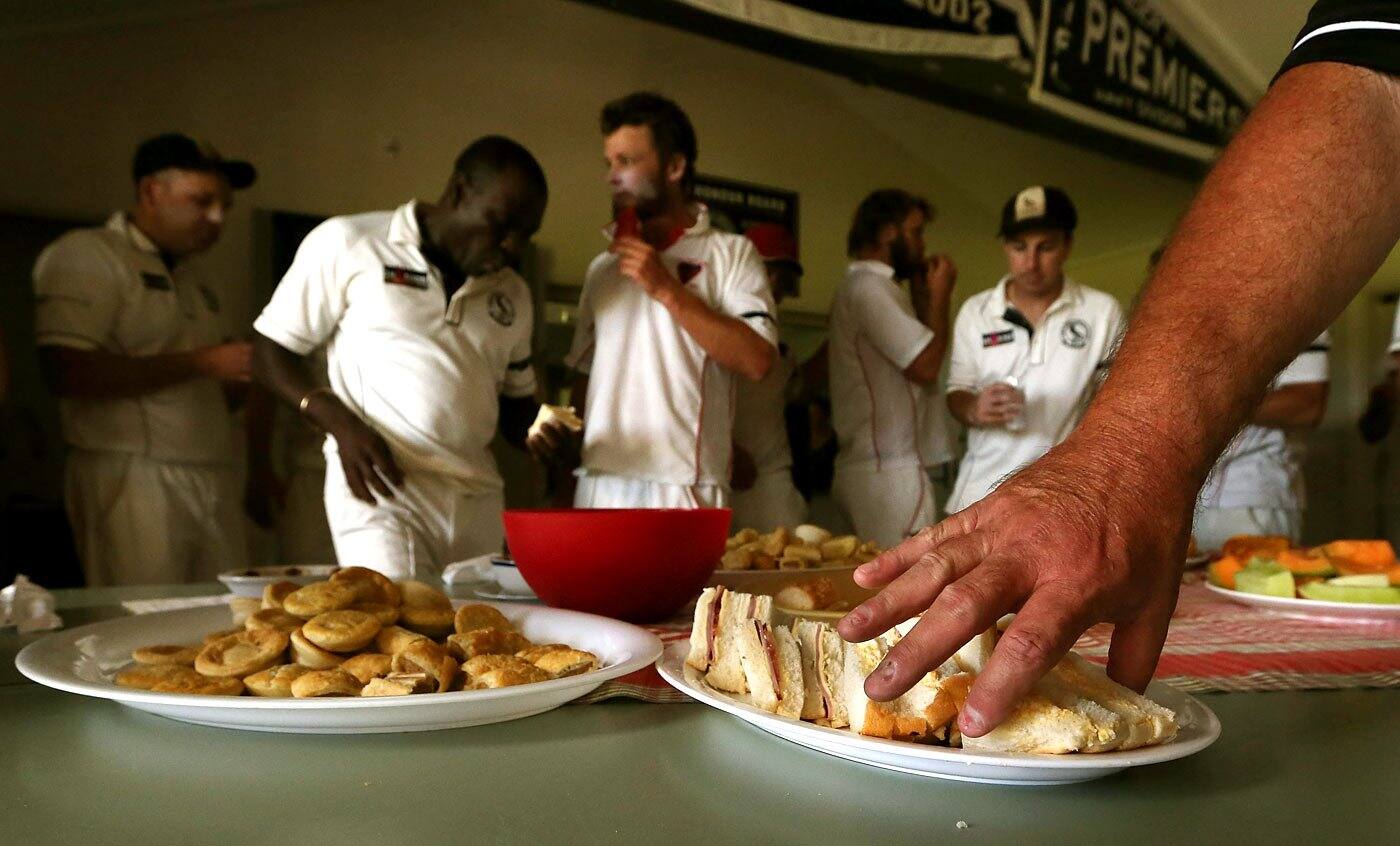 What Exactly Do Cricketers Eat During Lunch and Tea Breaks In A Test Match