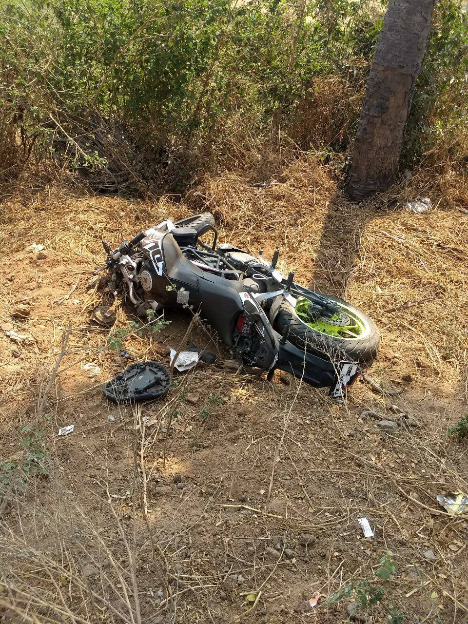 two engineering students death in road accident