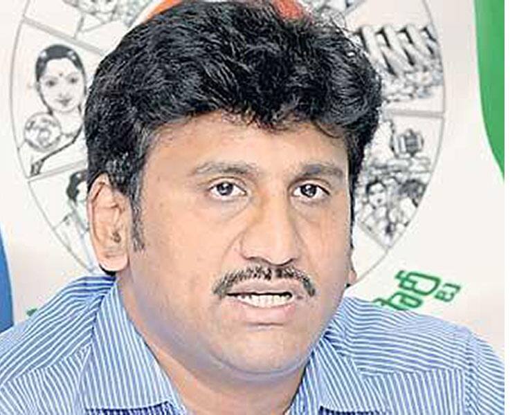 Angry Boyas of Anantapur decide to vote against Paritala family in next election
