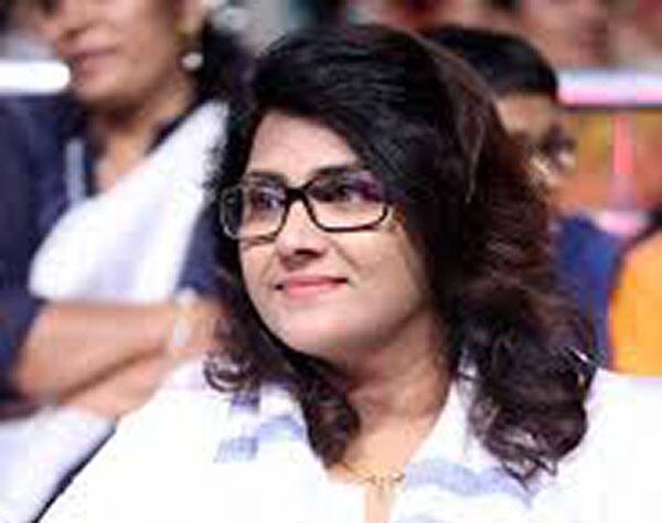 What is the feature of cine star vani viswanath