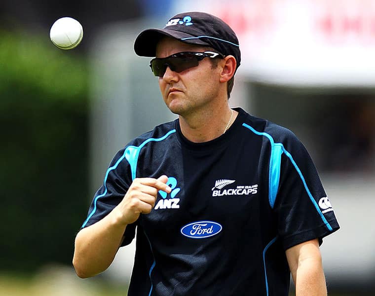 rcb appoints simon katich as new head coach and mike hesson as director