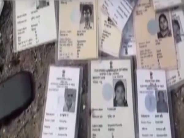 Flying squad seizes 270 voter identity cards DMK members