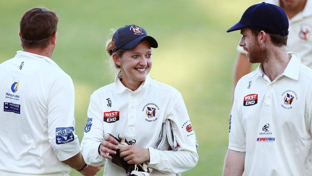 things to know about England wicketkeeper batswoman Sarah Taylor
