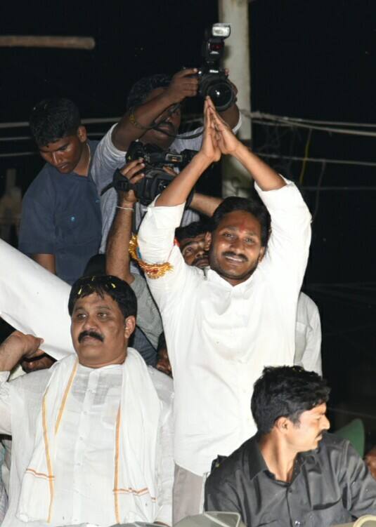 jagan full happy in produttur during his prajasankalpayatra