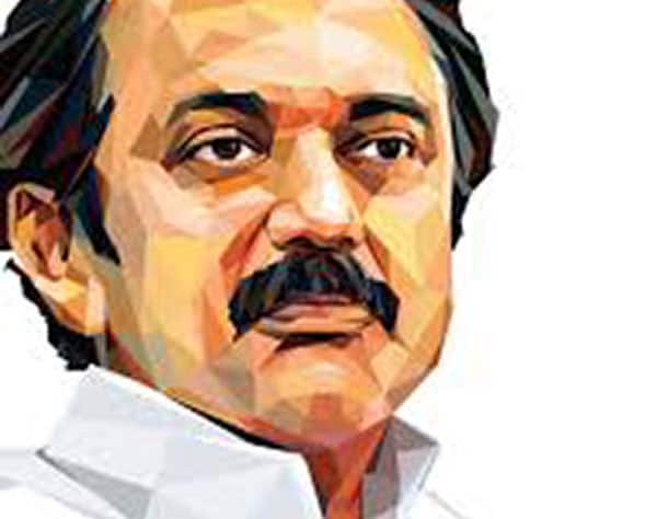 Chennai DMK splitting MK Stalin emergency executive meeting Alagiri's challenge